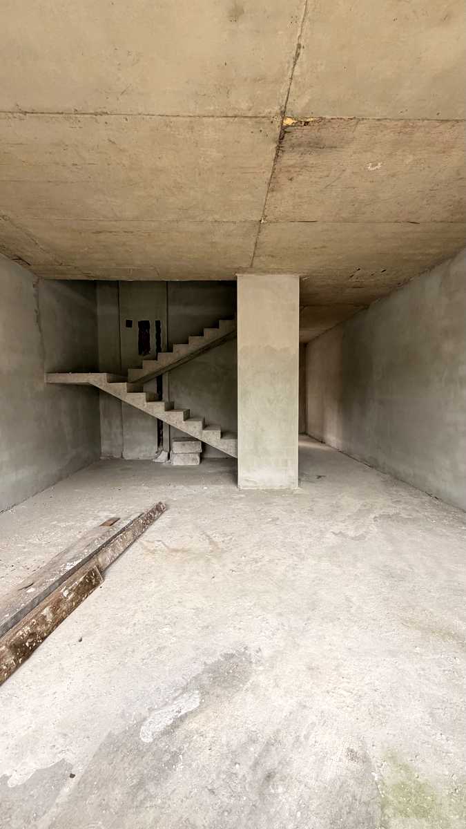 1876316370230541