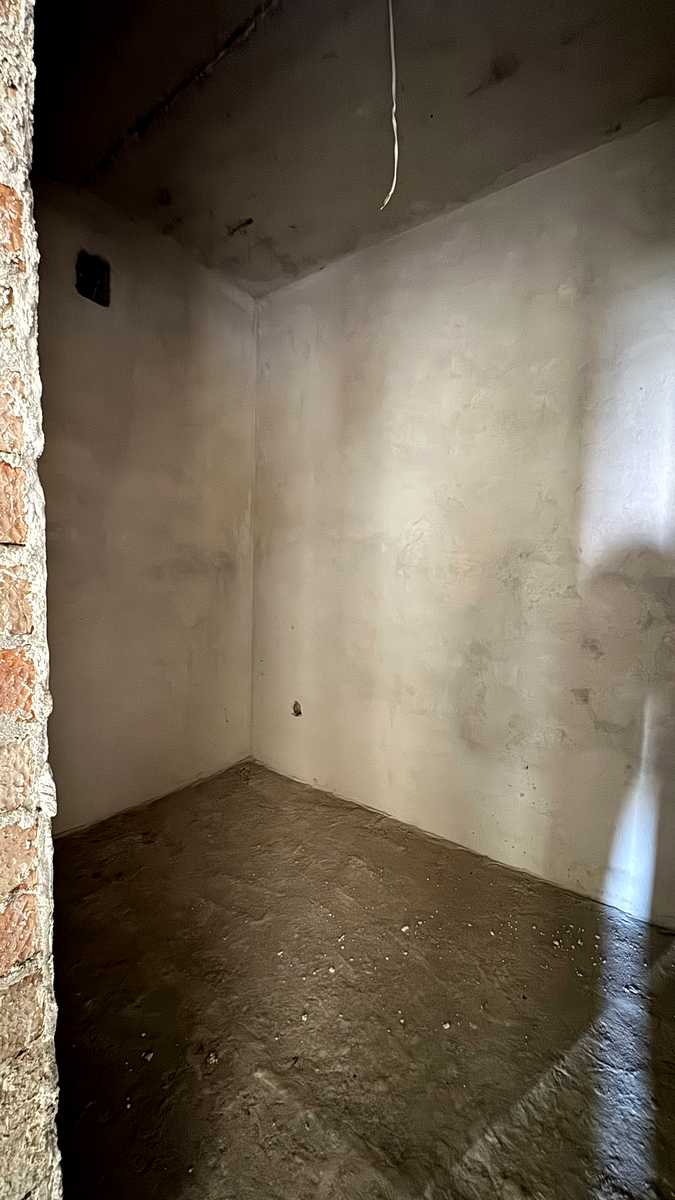 1876317169229955