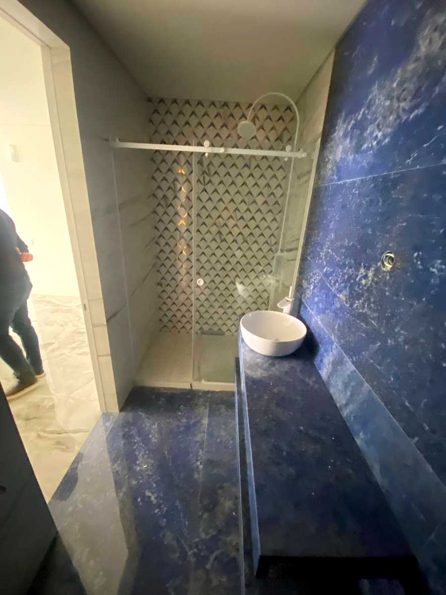 1876317331783235