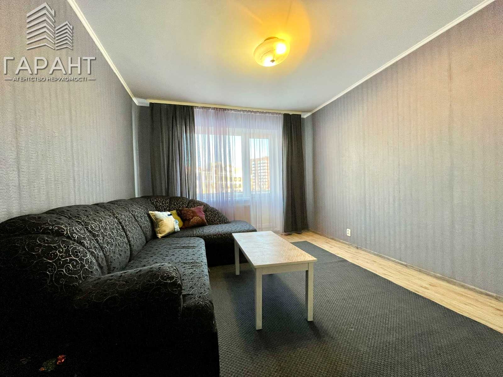 1876317423964479