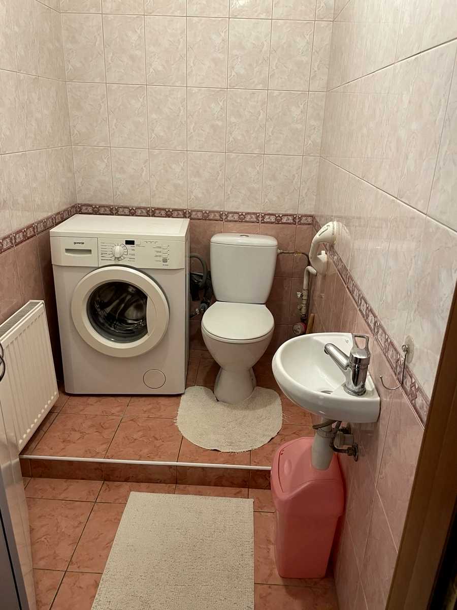 1876320235790459