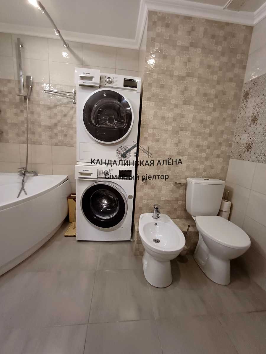 1876321065876554