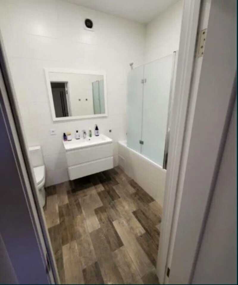 1876326232415996