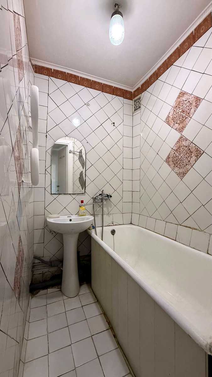 1876326904698663