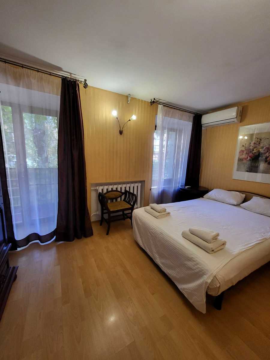 1876328934213910