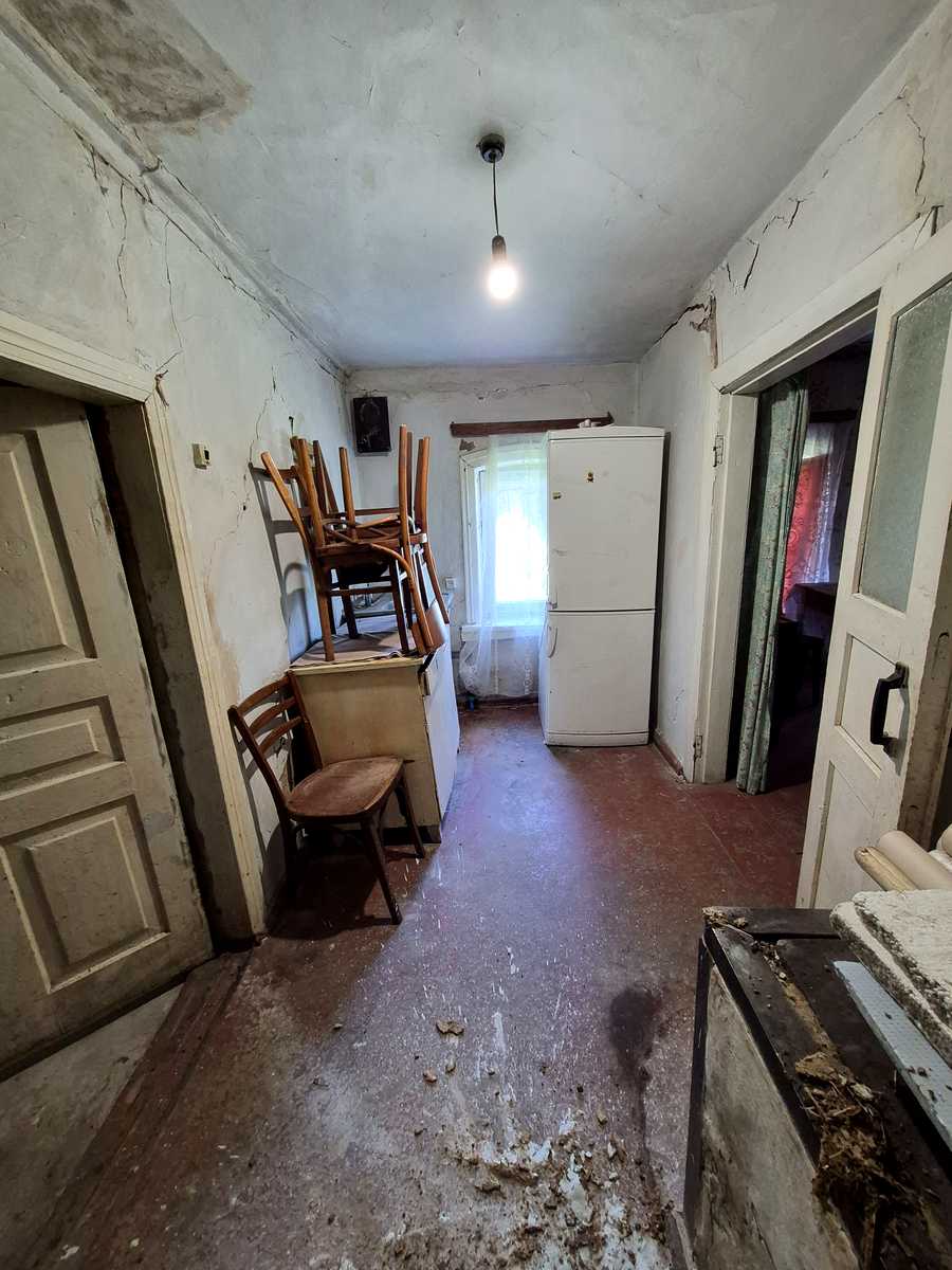 1876329478185360