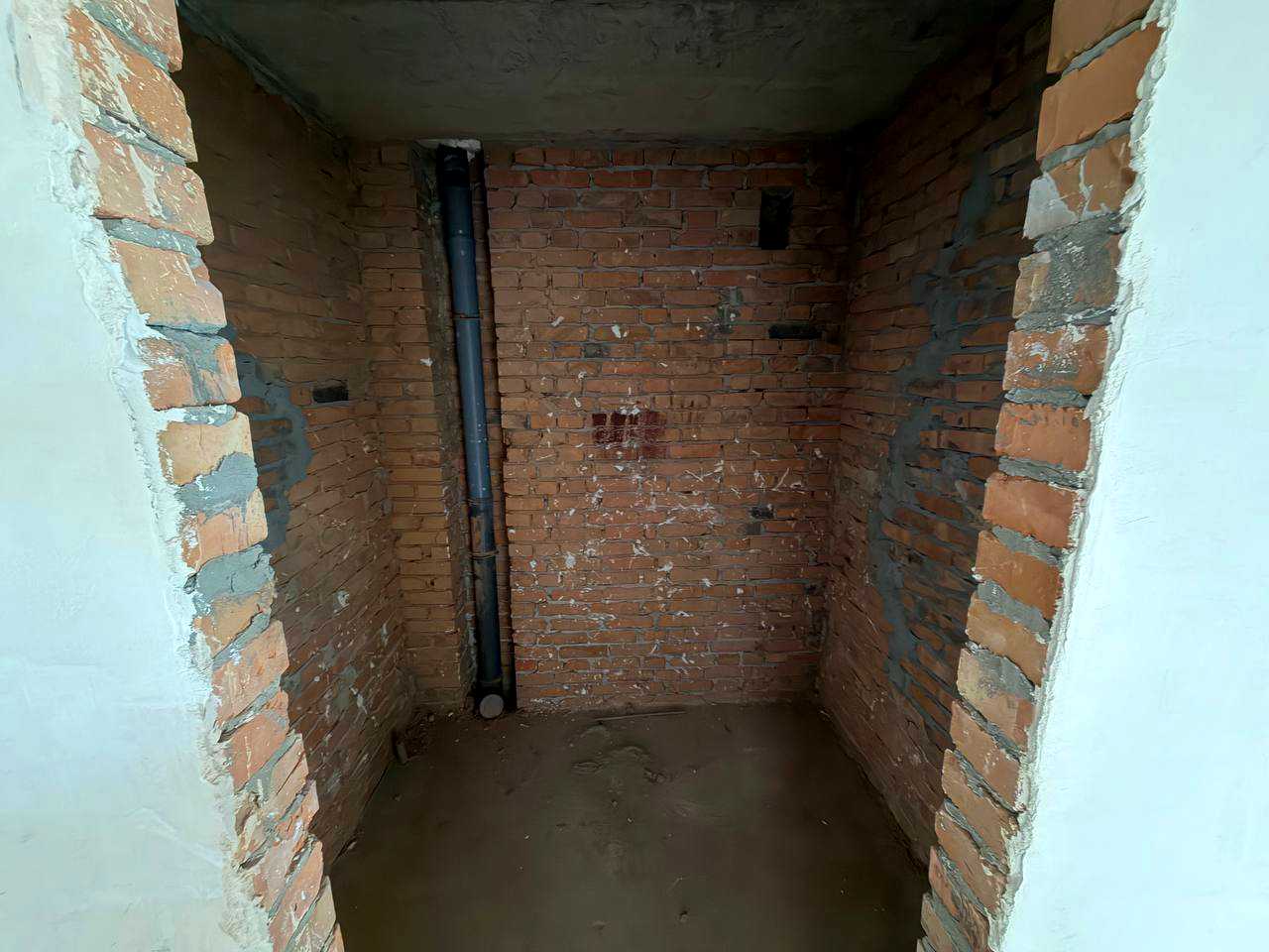 1876329653432528