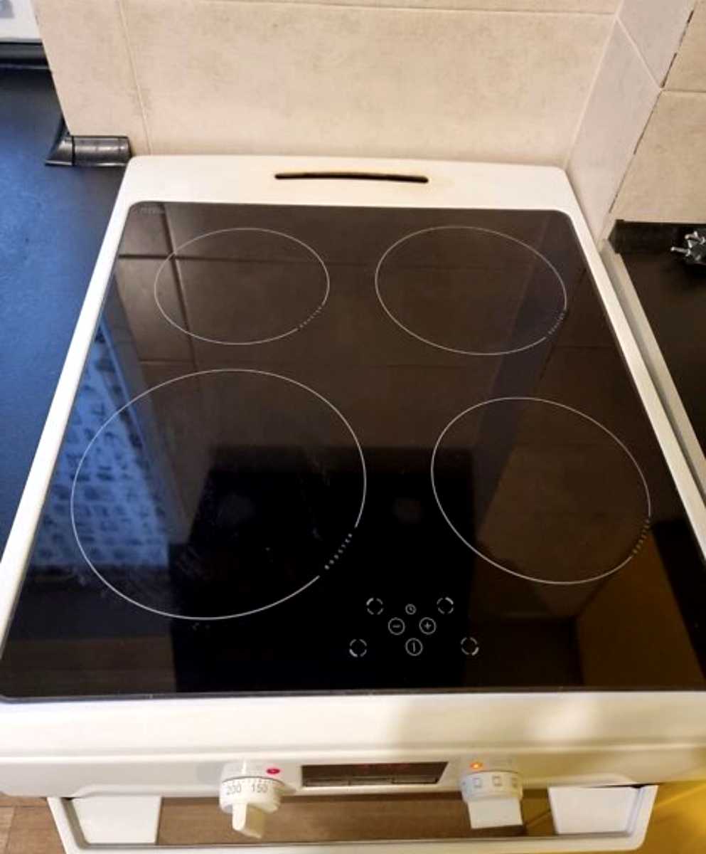 1876343960652960