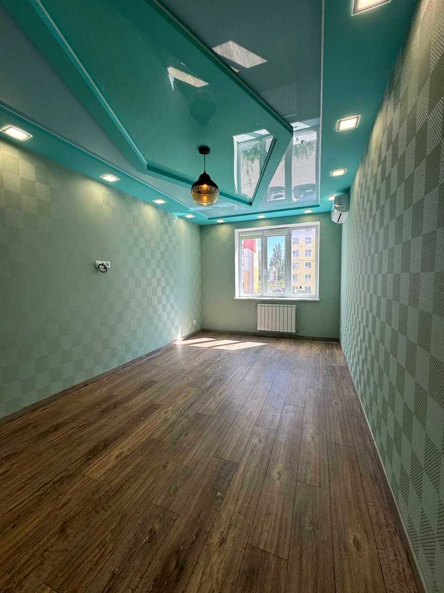1876376099749489