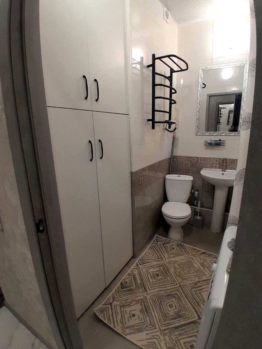 1876376136462306