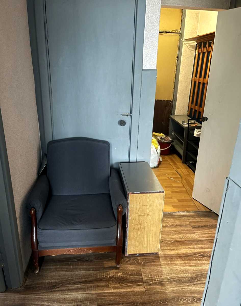 1876377497768217