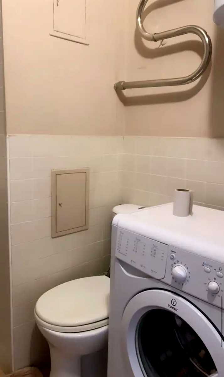 1876377989224069
