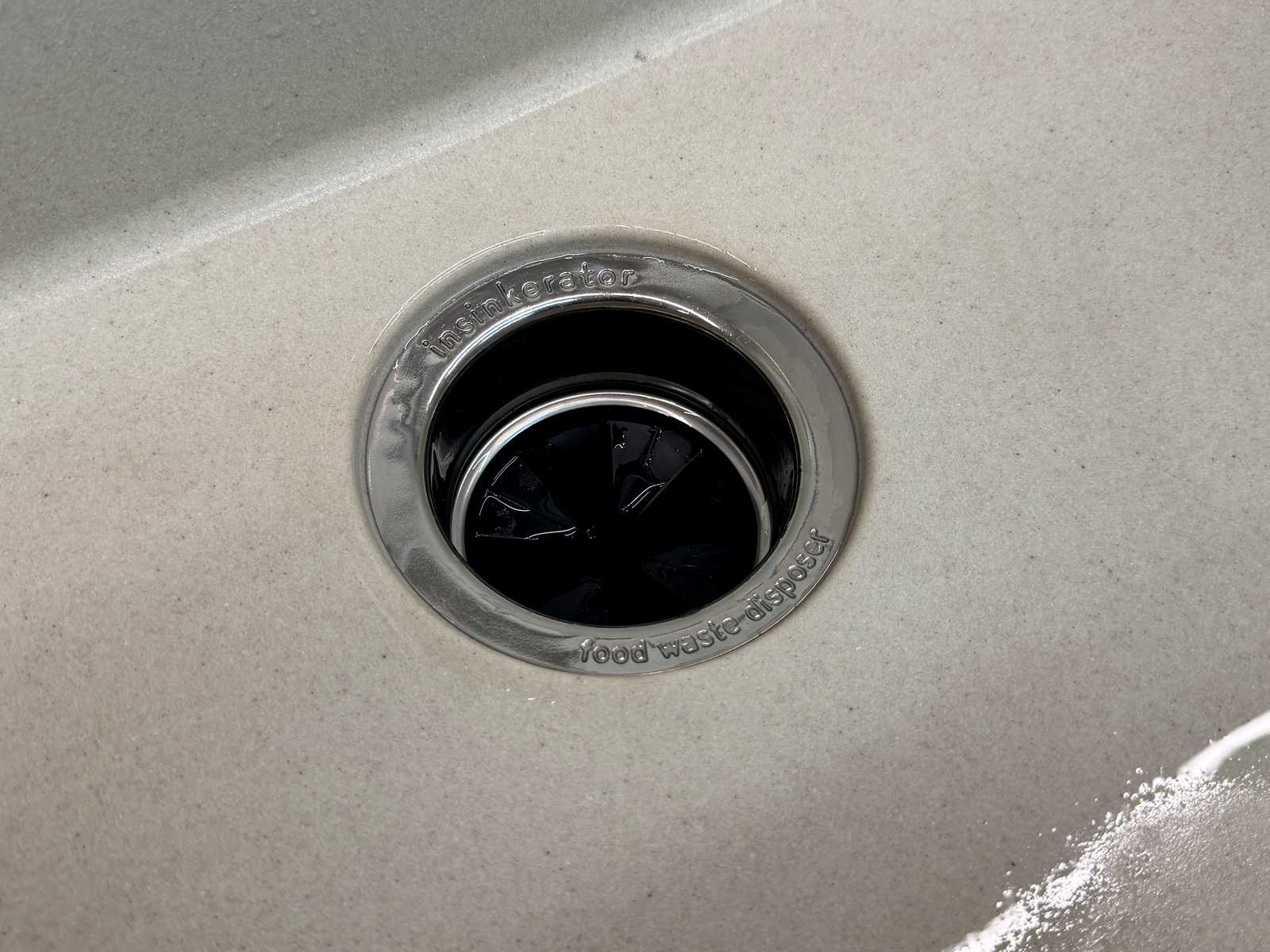 1876379908290894