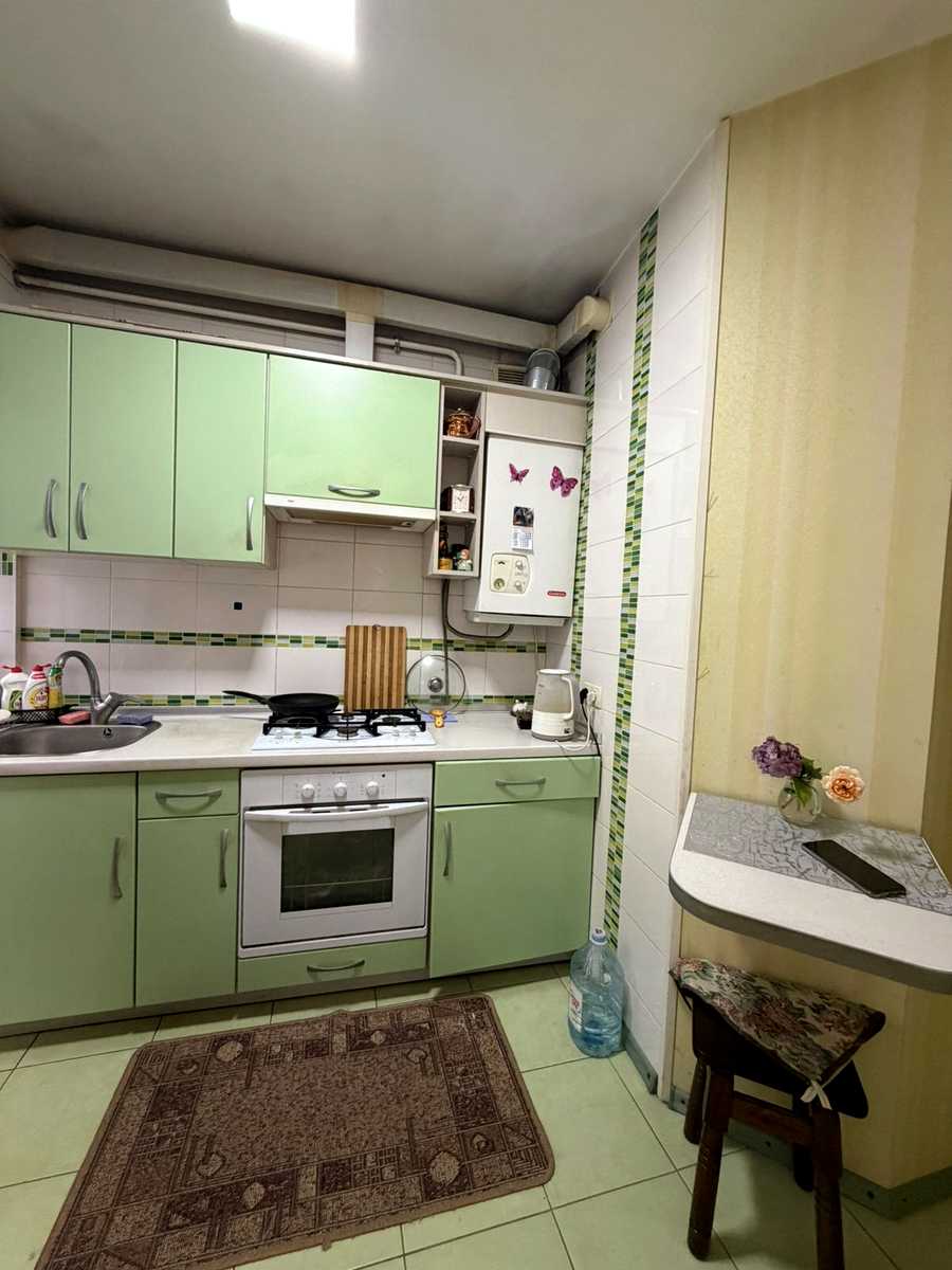 1876381719674046