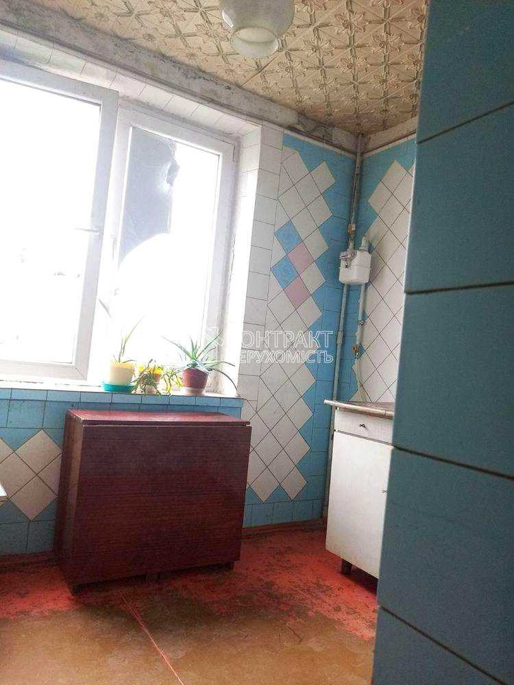1876381863576993