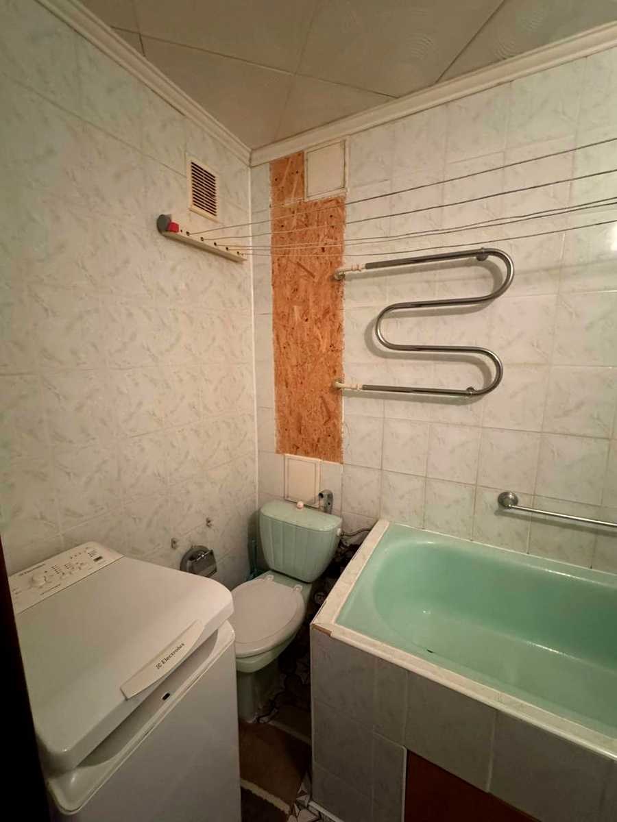 1876382859373855