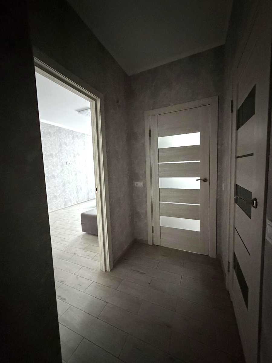 1876383119390997