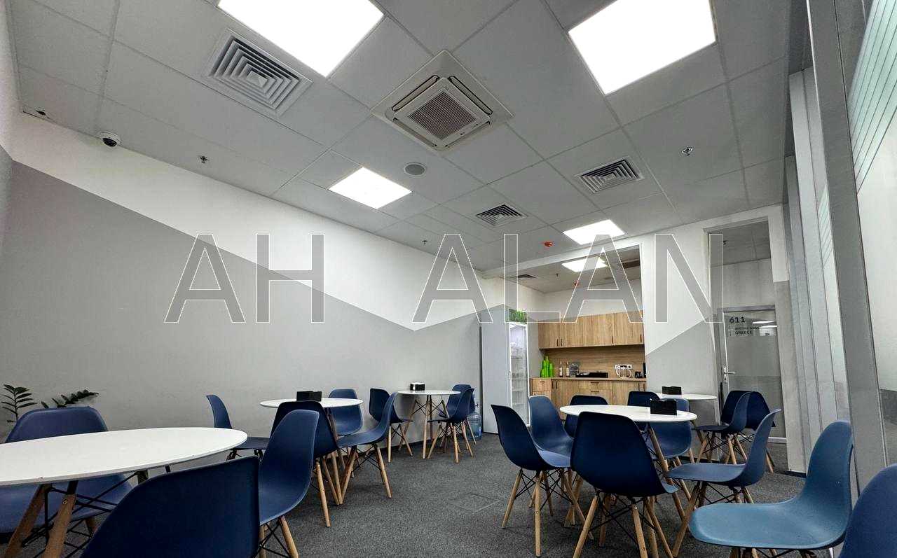 1876385026417379