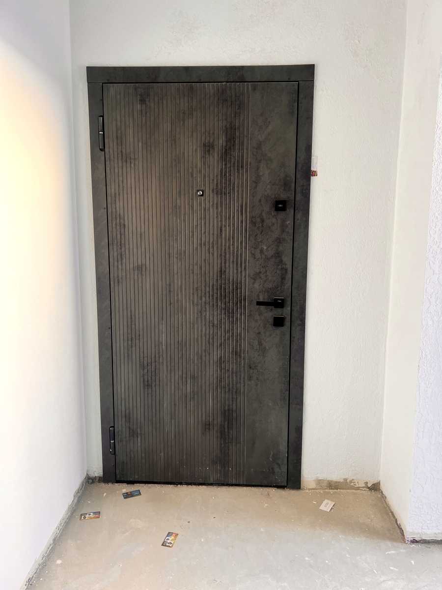 1876385345454353