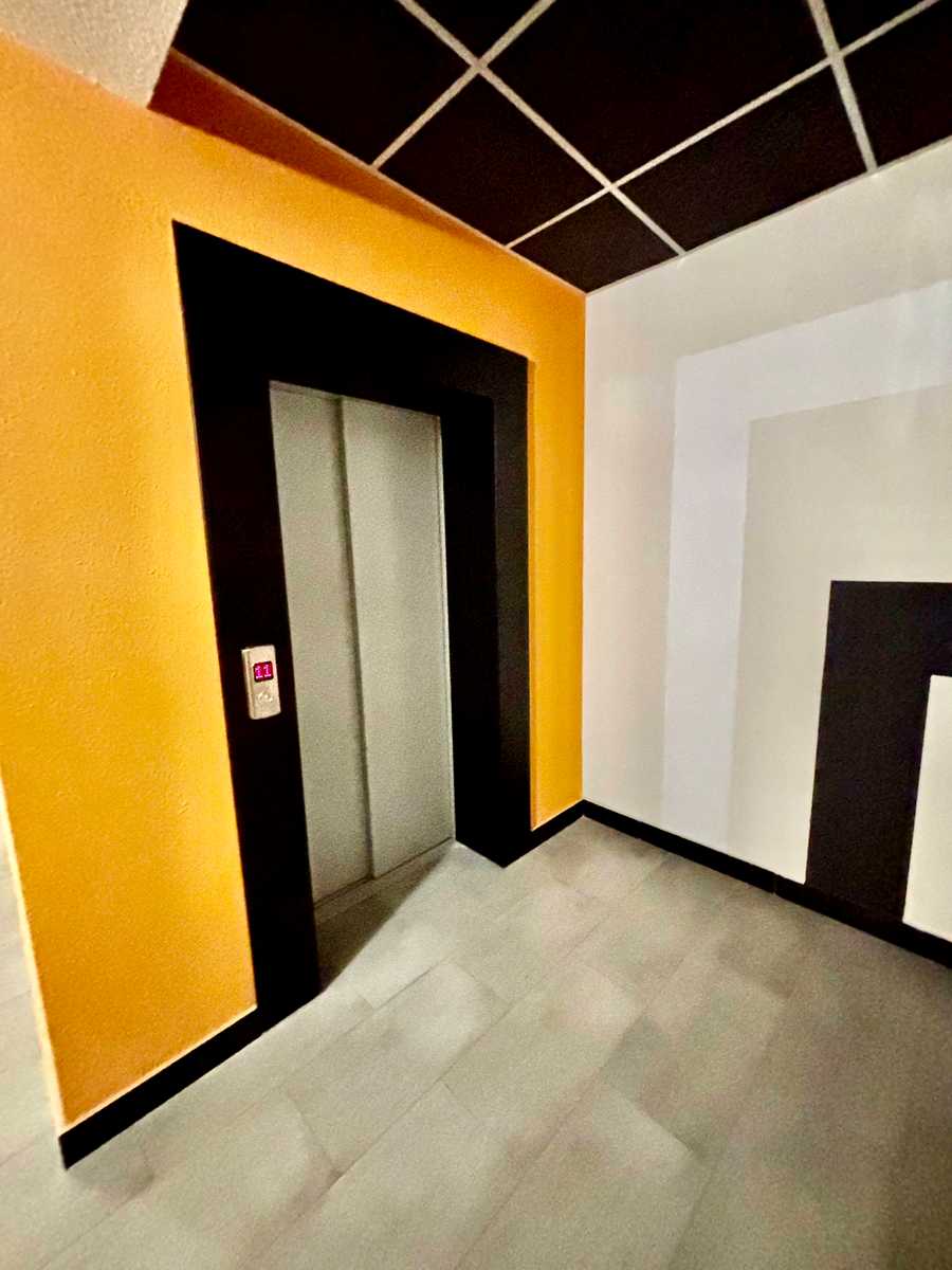 1876386444877936
