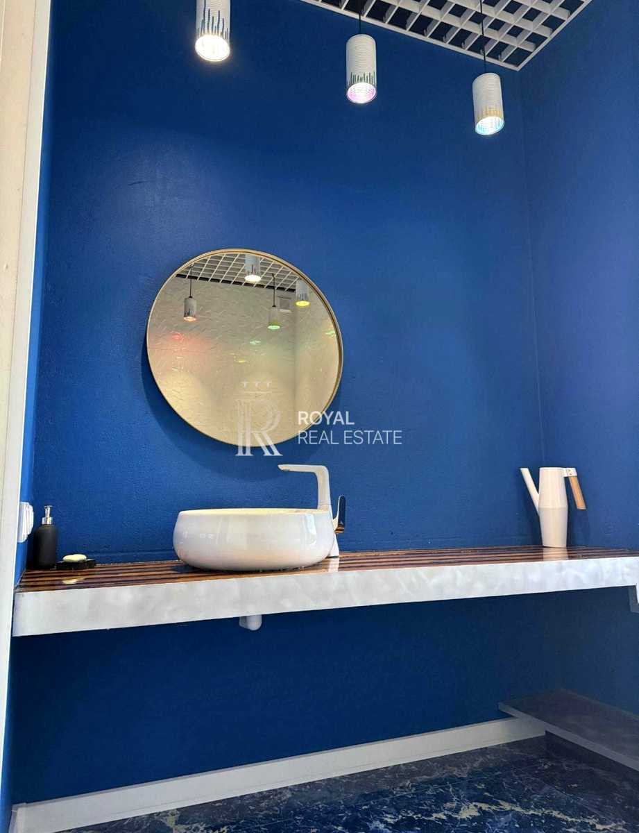 1876386481969664