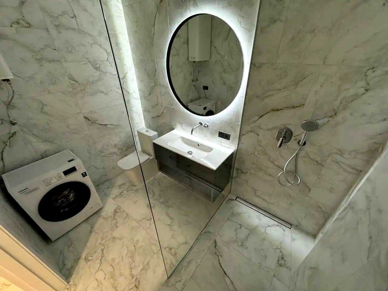 1876386602359954