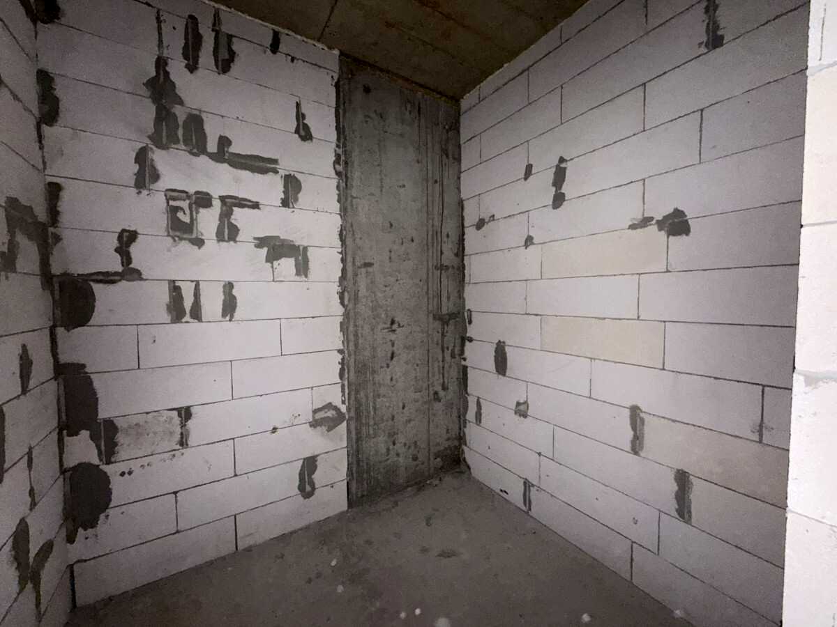 1876387743768922