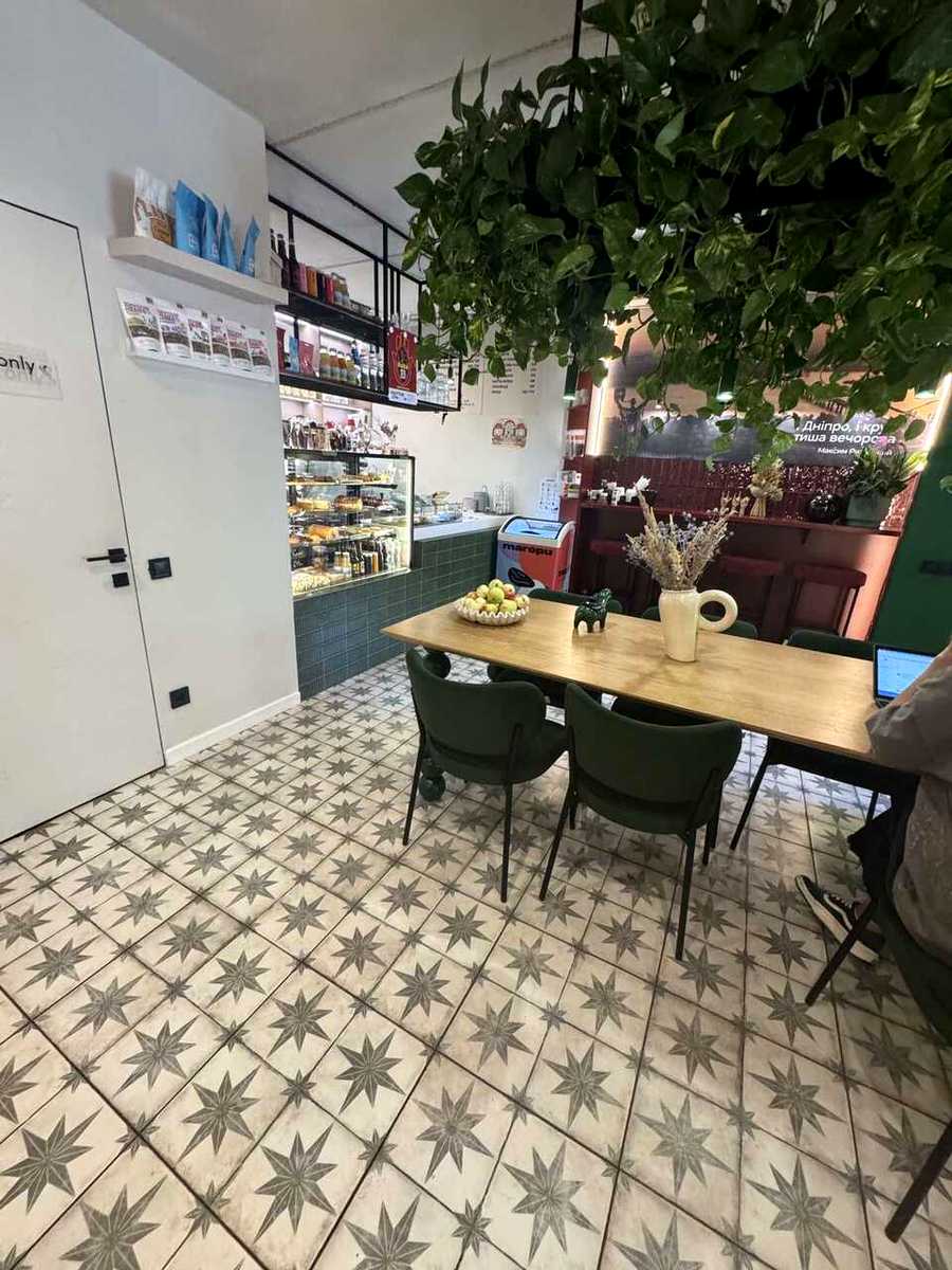 1876388185099376