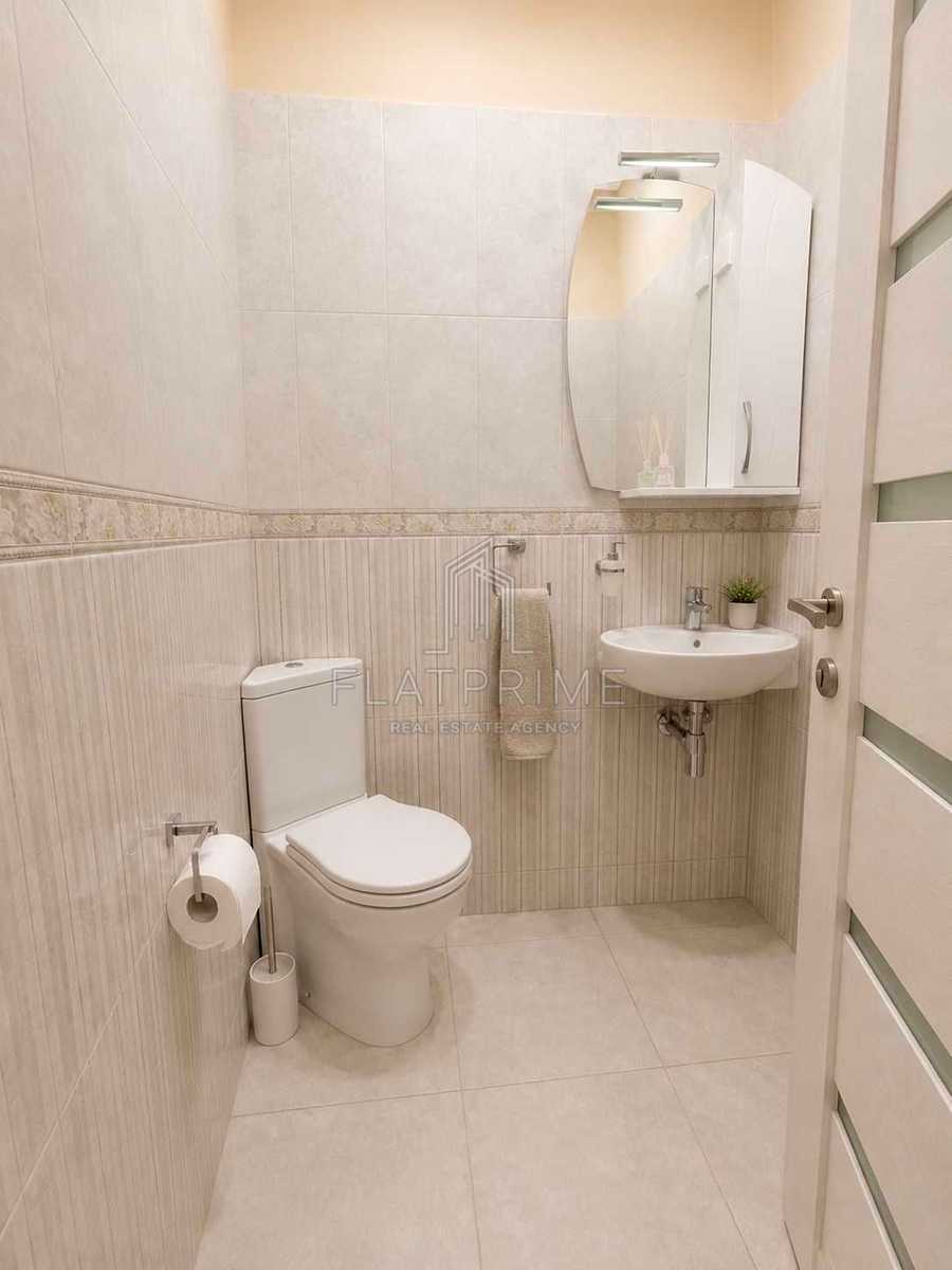 1876388756734416
