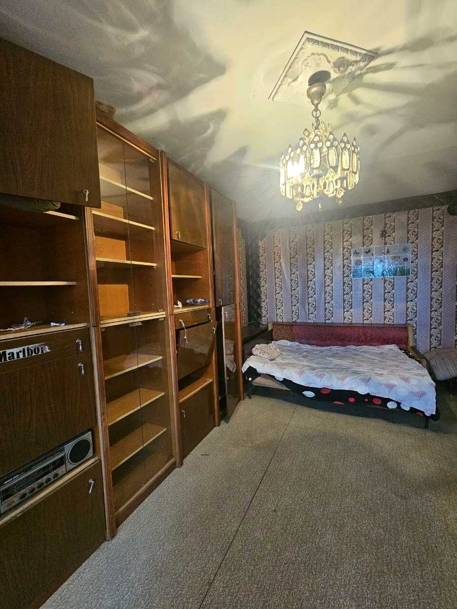 1876388815859425
