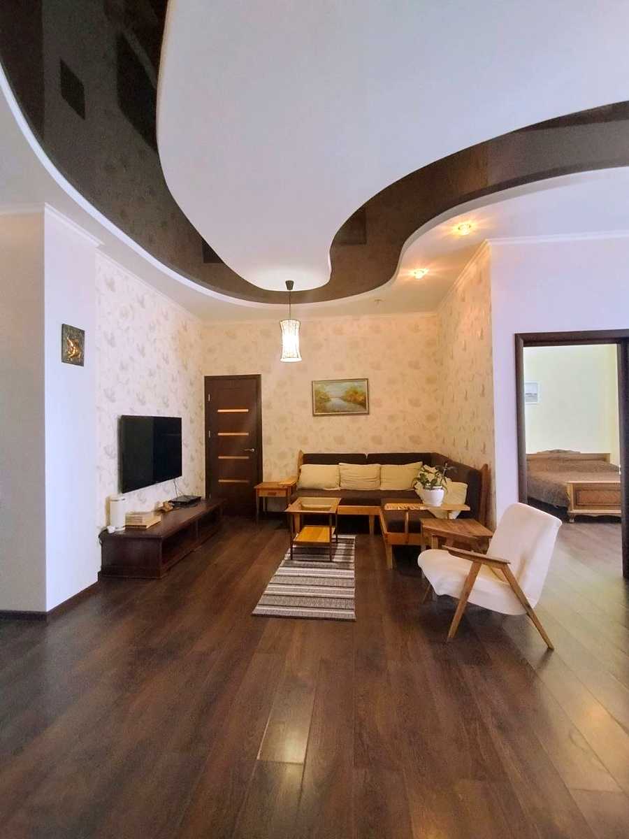 1876390206717476
