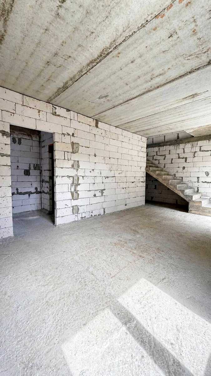 1876392612858793