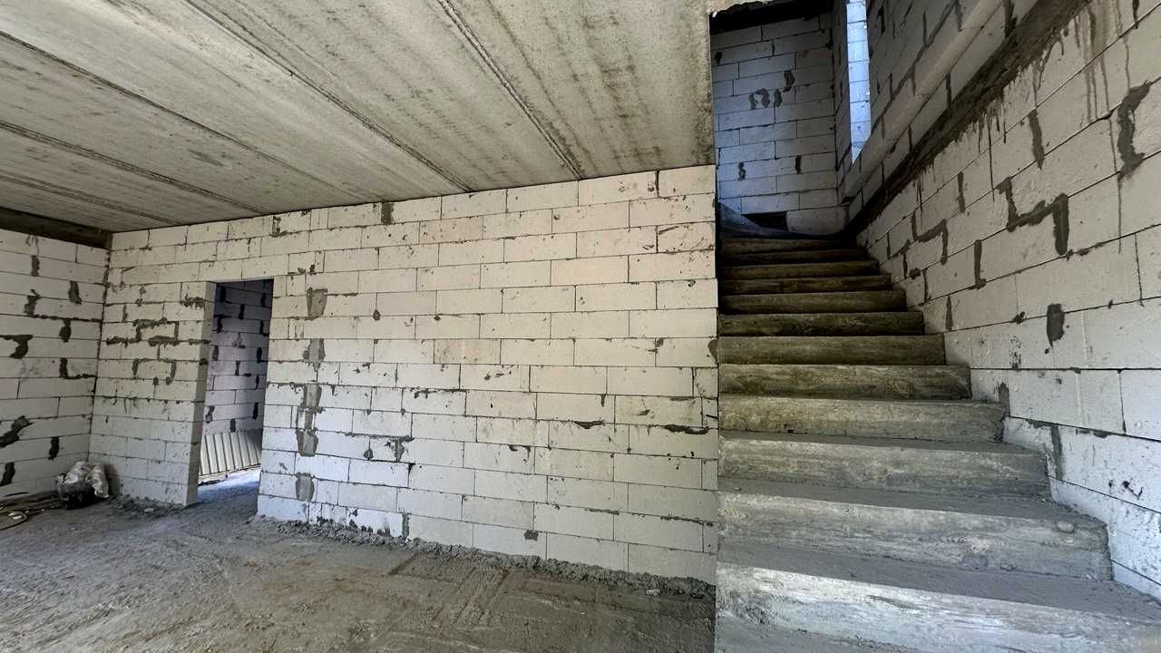 1876392614918259