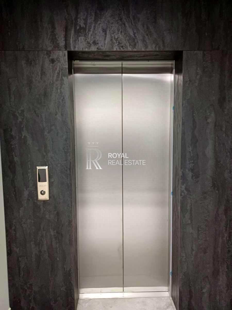 1876392652499175