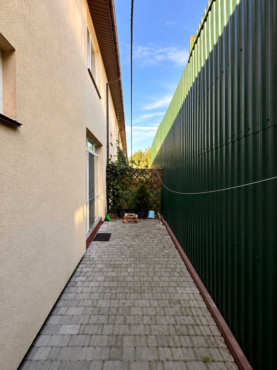 1876392663054718