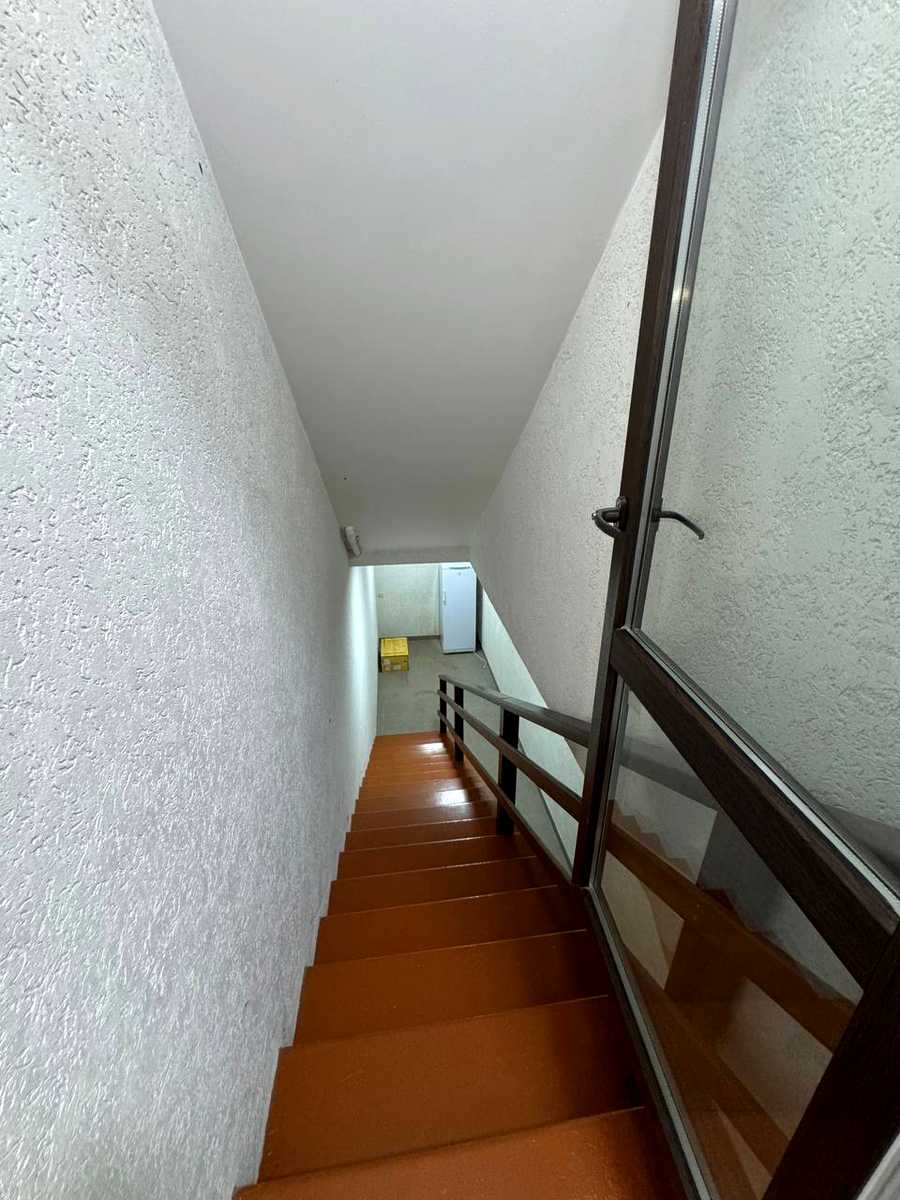 1876392947063537