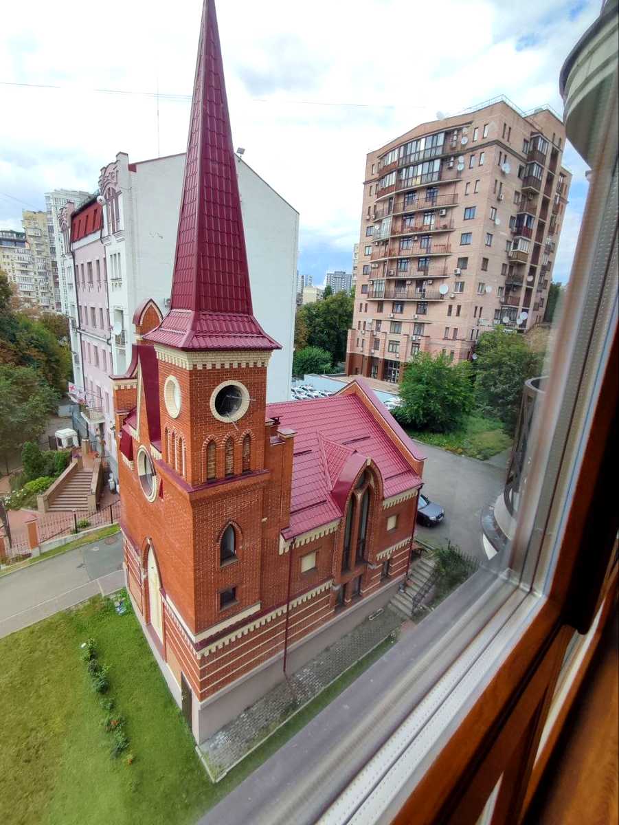 1876393172188416