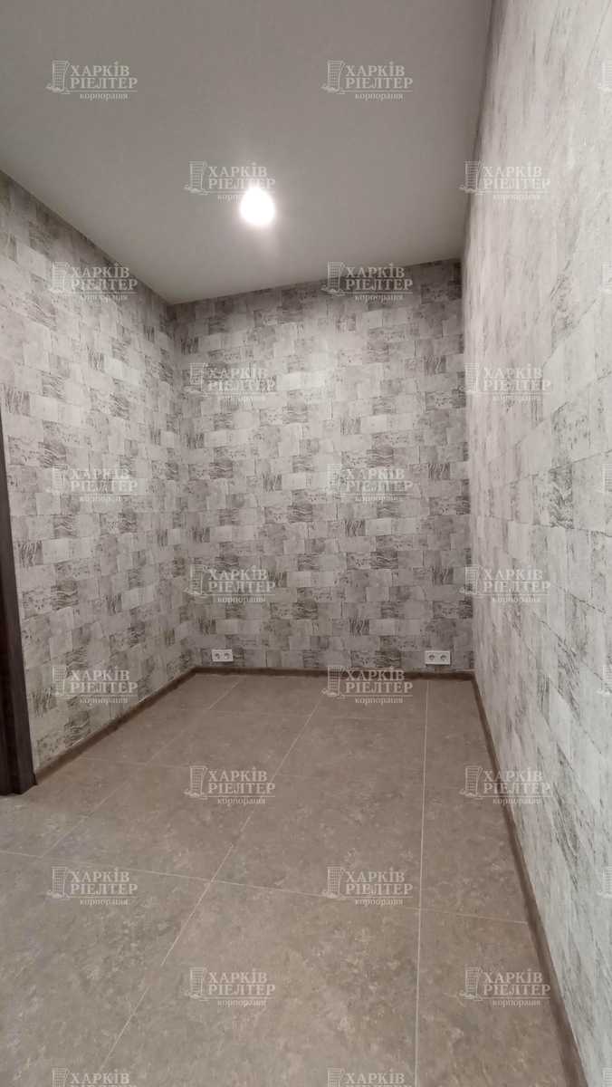 1876393697601051