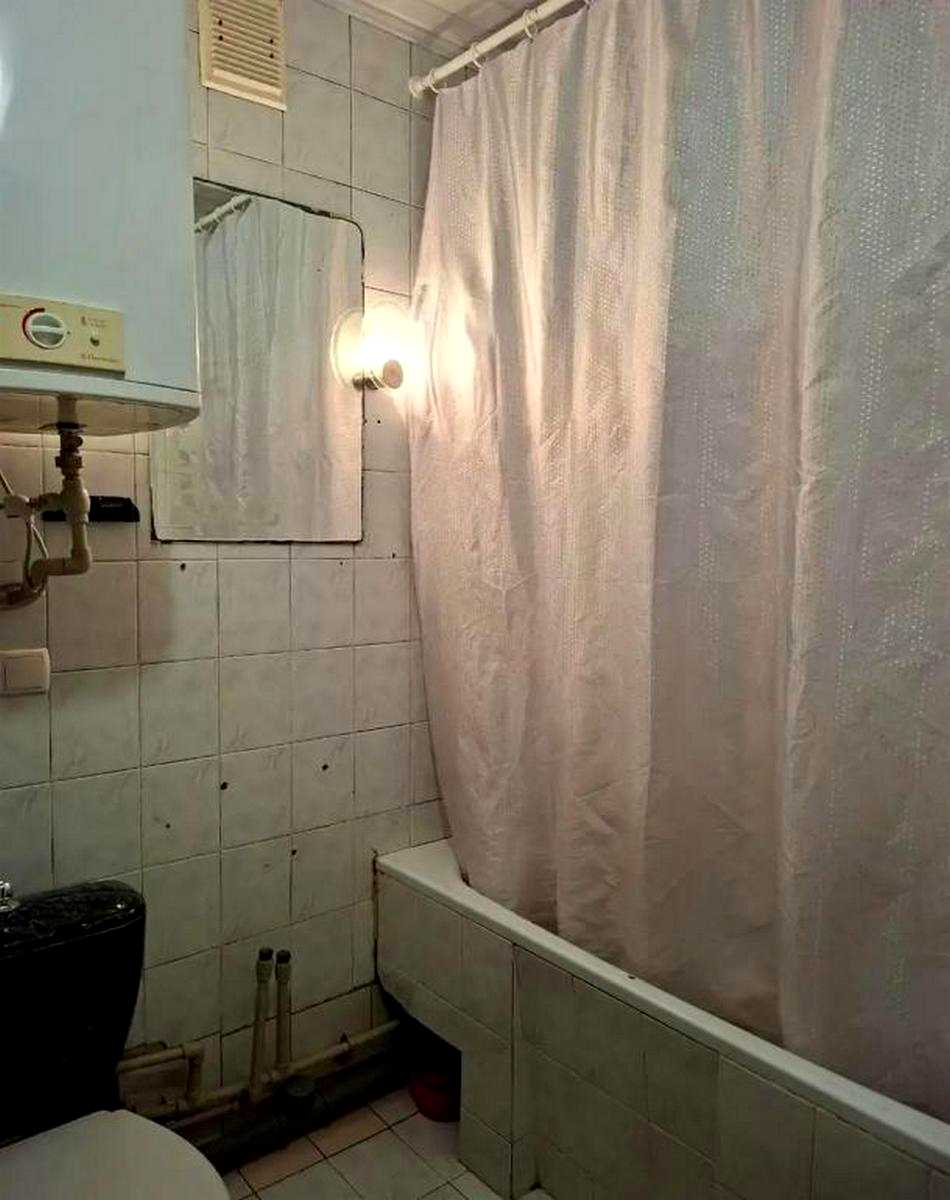 1876393742419335