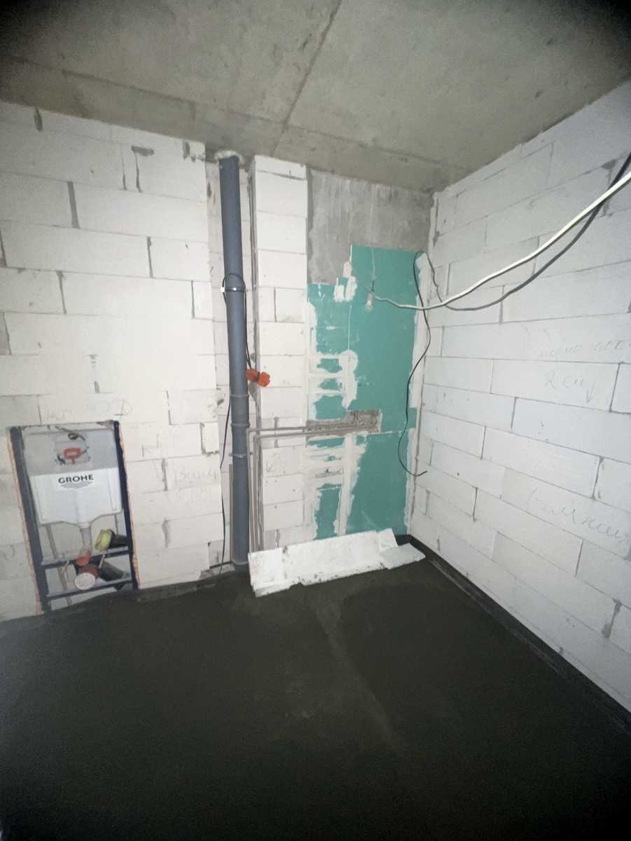 1876393924467447