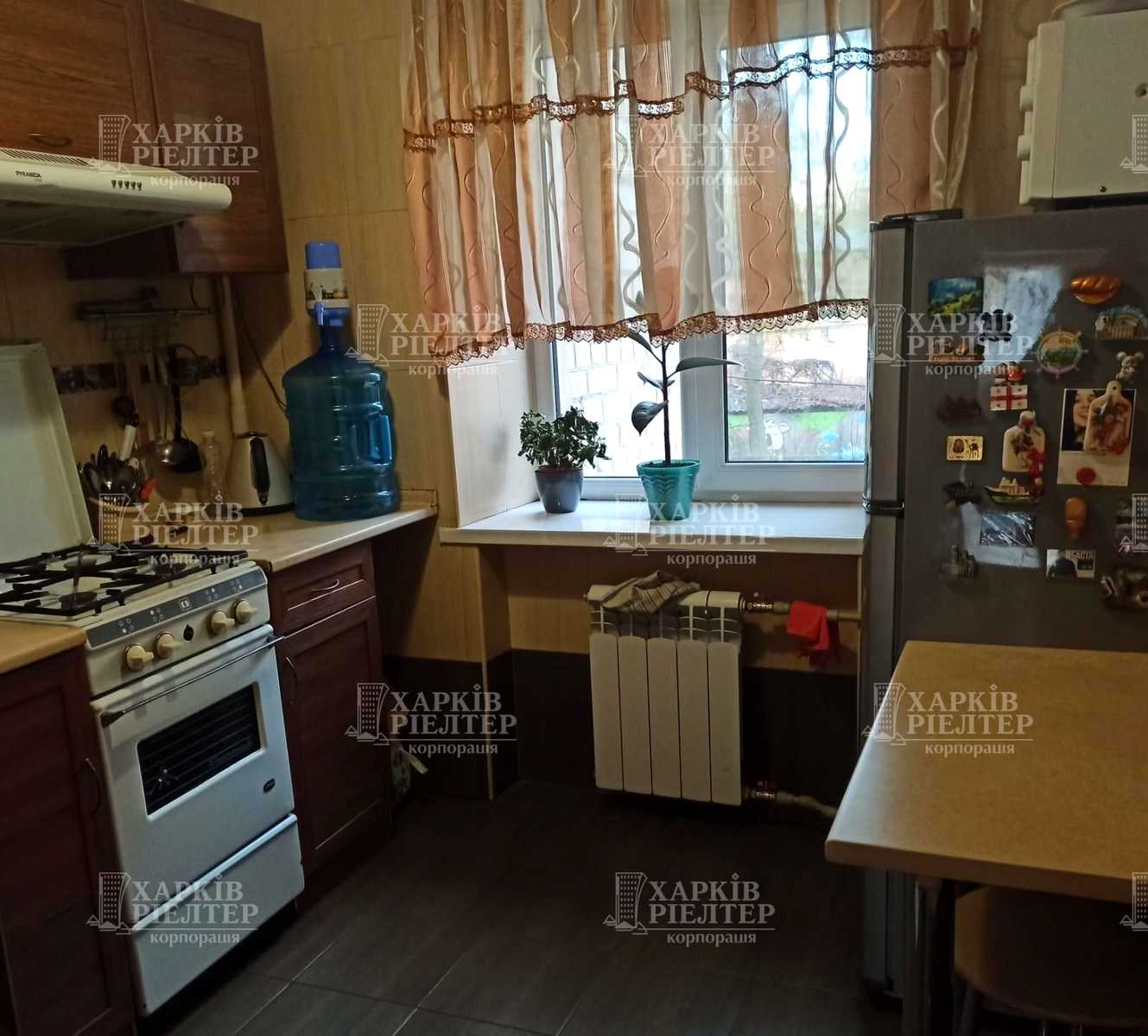 1876394272284616