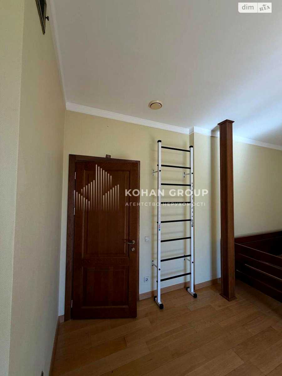 1876395034610696