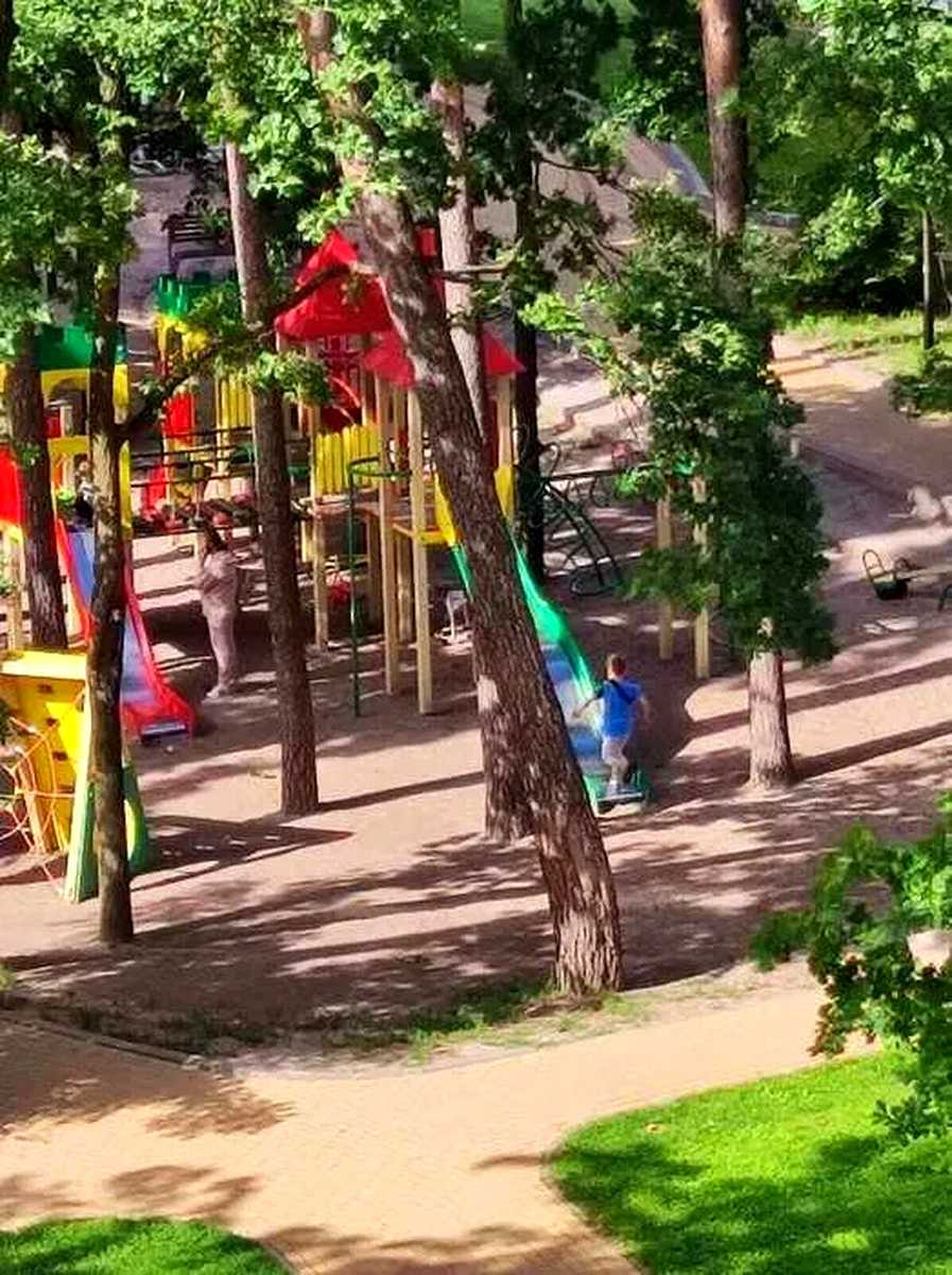 1876395682530923