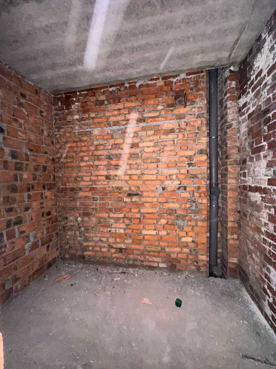 1876396795143846