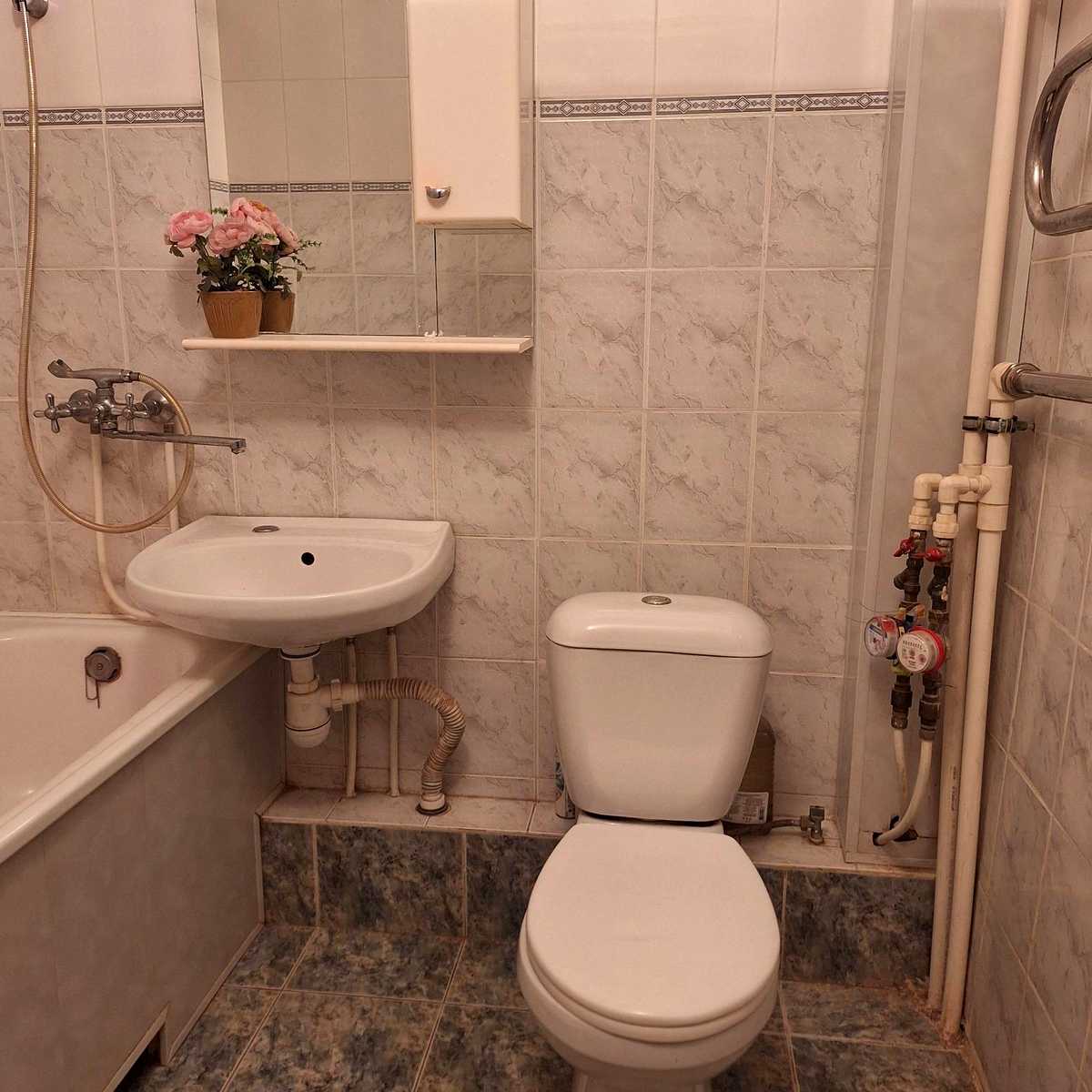 1876397653395470