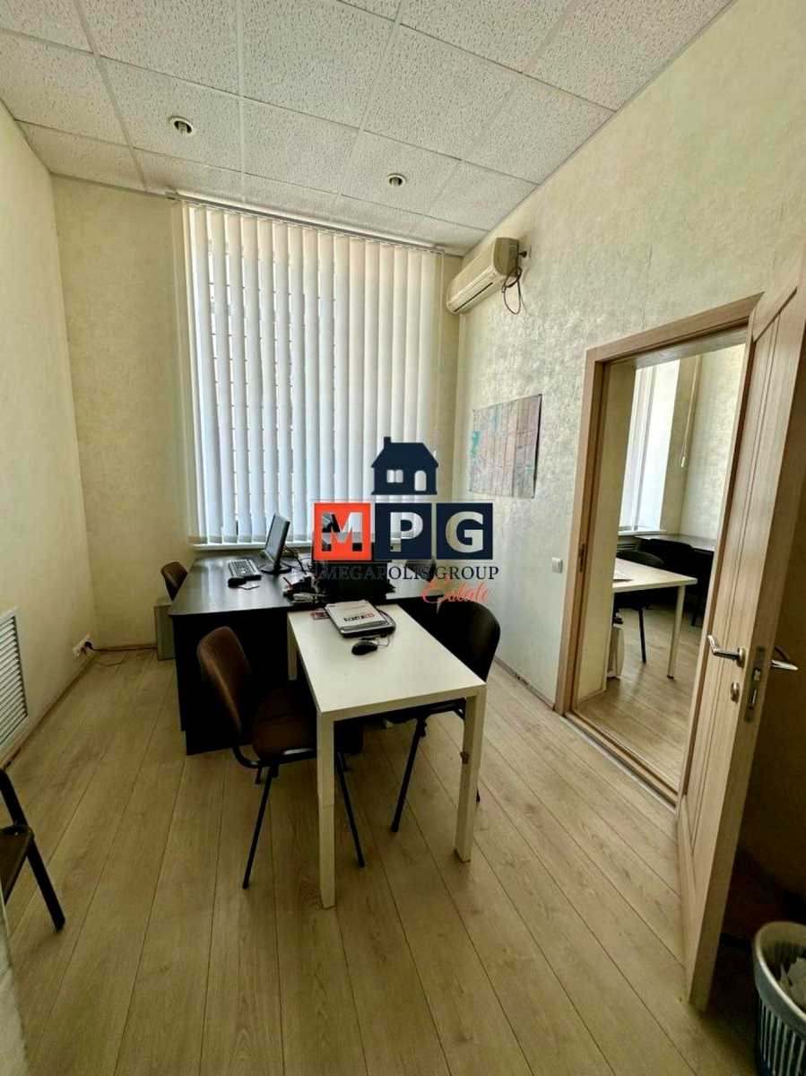 1876398105556247