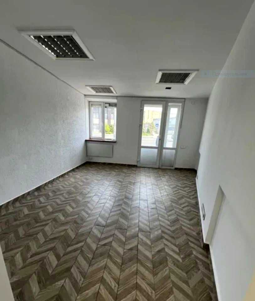 1876398703094353