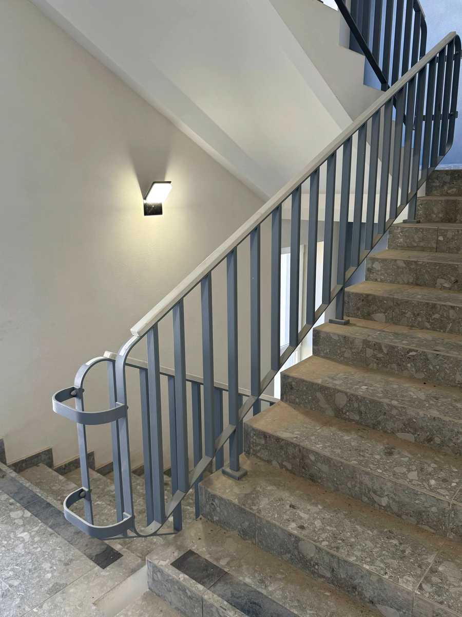 1876399162629250