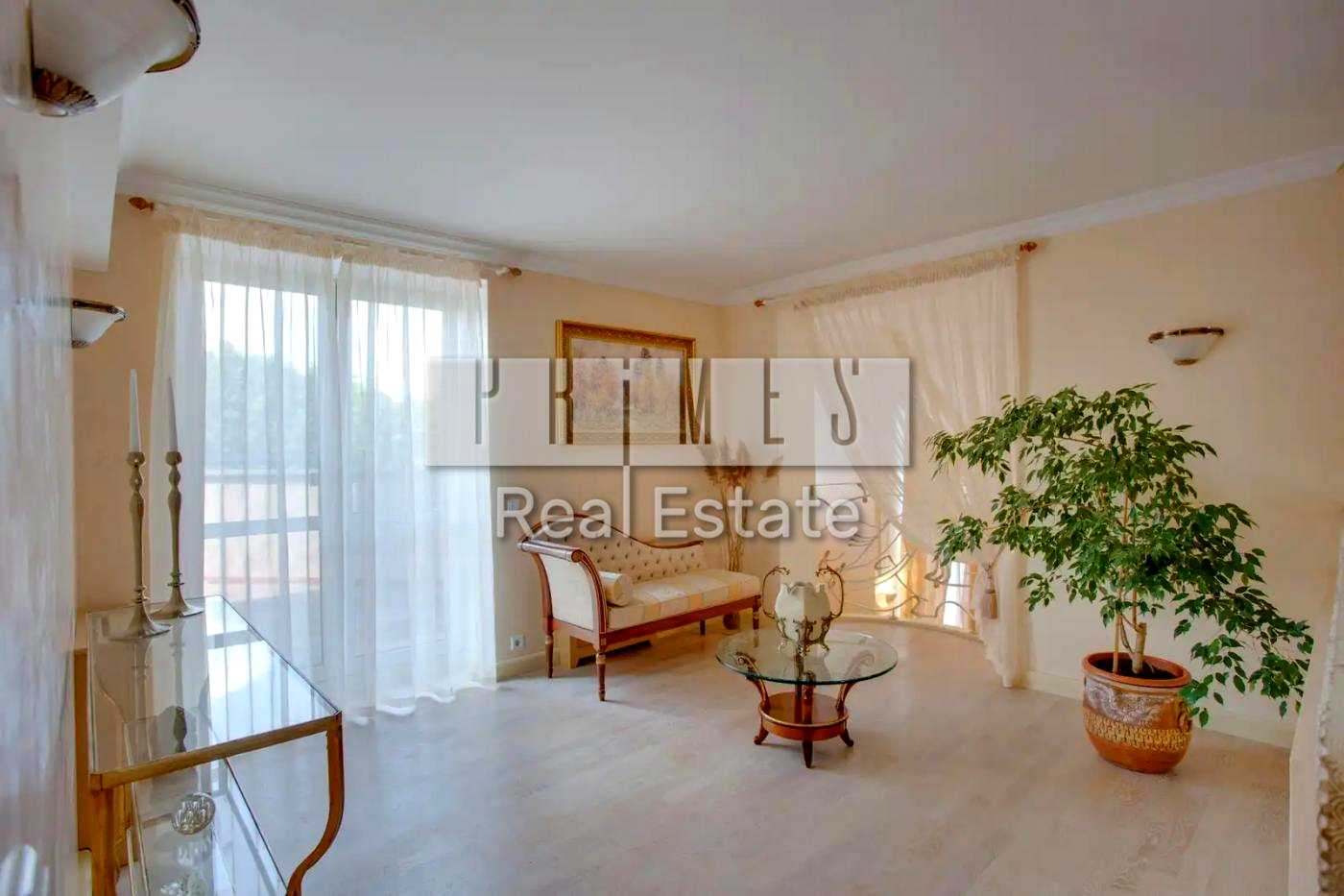 1876399759057987