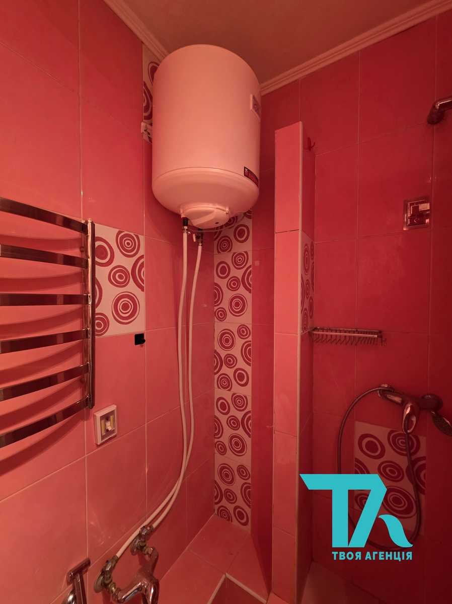 1876400117565306